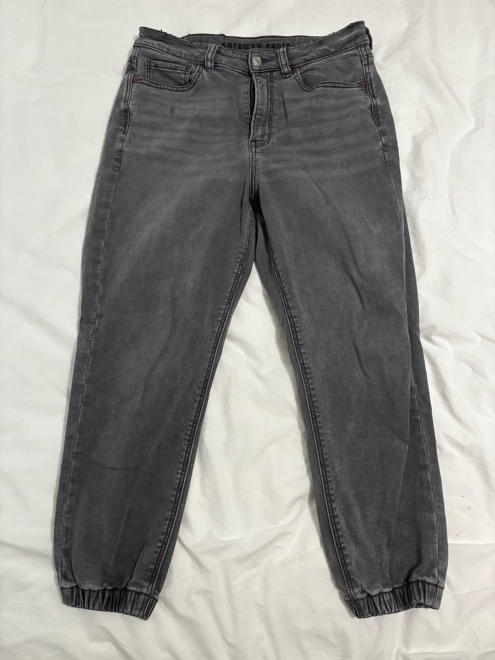 American Eagle Mom Jogger Charcoal Gray Jeans